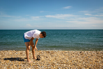 Exercising with a kettlebell weight