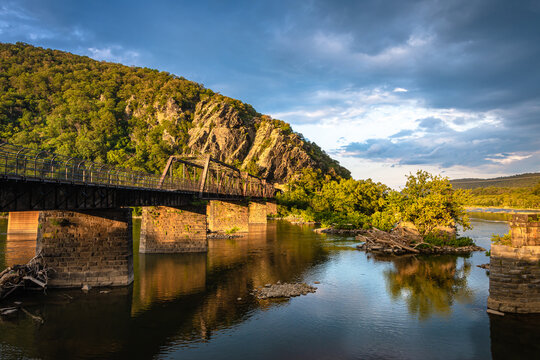 Winchester And Potomac Railroad Bridge Over The Potomac River In Harper's Ferry, West Virginia.