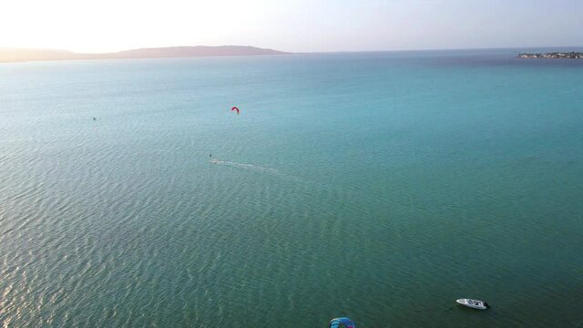 KITESURF in the Paracas Reserve in Peru