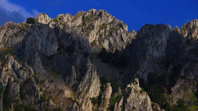 Mountains in the Vegalion area between Las Salas and Cremenes. In the surroundings of the river Esla and the Pico Jaido. Picos de Europa Regional Park. Leon province. Castilla y Leon, Spain, Europe