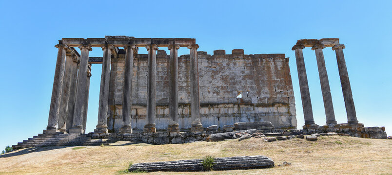 Ancient Temple of Zeus Aizanoi
