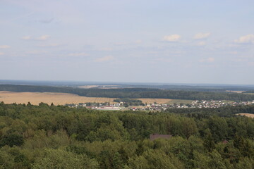 Obraz premium top iews of green hill and rural area in Belarus
