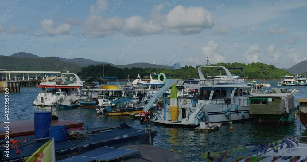 Canvas Prints hong kong yacht club