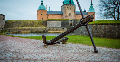 Kalmar Castle in Sweden behond an anchor © StellaSalander