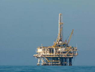 oil rig drilling platform