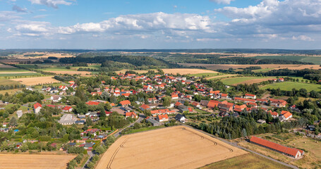 Fototapeta na wymiar Luftbildaufnahmen aus Schielo im Harz