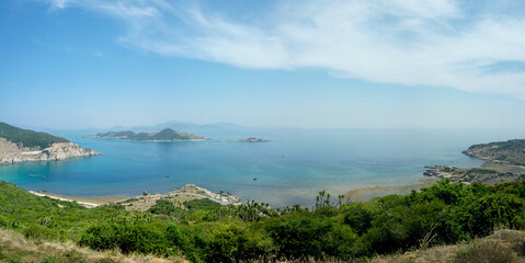 Fototapeta na wymiar Binh Hung sea and island, a beautiful beach in Vietnam