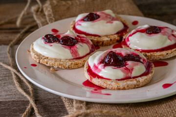 sweet sandwiches with skyr and russian sour cherry jam
