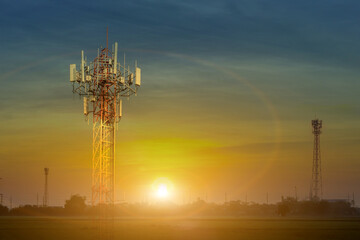 Obraz premium Telecommunication tower with sun rise background,cellular mobile pole communication technology.