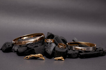 This is a gold bracelet and a ring for both ladies and gents.