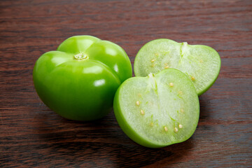 メキシコ料理サルサベルデ用のトマティーヨ