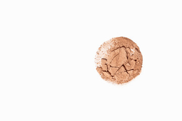 Crushed face finishing powder isolated on white background