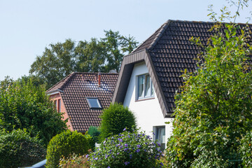Fototapeta na wymiar Einfamilienhäuser, Wohngebäude, Dangast, Varel, Niedersachsen, Deutschland, Europa