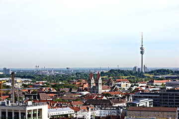 Fototapeta na wymiar Skyline München mit Fernsehturm