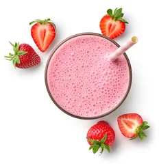 Foto op Plexiglas Glass of fresh strawberry milkshake isolated on white background © baibaz