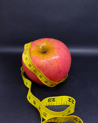Apples have a high fiber content, can help diet programs
