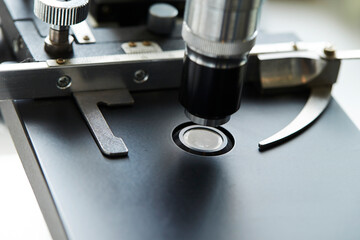 microscope used in dental clinic