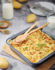 French national potato dish gratin	