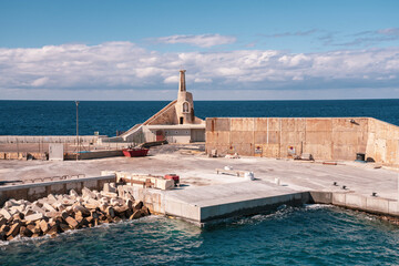 Malta, Mellieha, Chapel in stone harbor