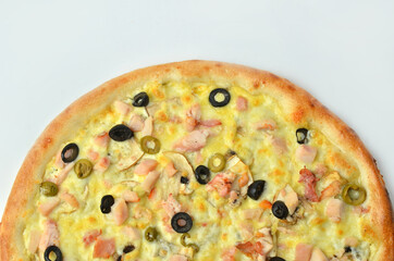 pizza with chicken olives mushrooms and cheese