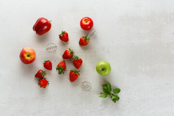 strawberries red and green apples