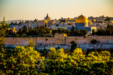 Jerusalem, Israel: Overlooking the Temple Mount; dome of the Rock and golden gate. on evening, sunset - obrazy, fototapety, plakaty
