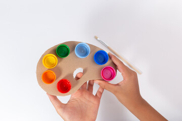 ideas for the recycling caps, tutorial, quick pallet for painting or kids playtime, simple craft from bottle cap