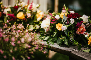 Fototapeta na wymiar dekoracja kwiatowa wesele
