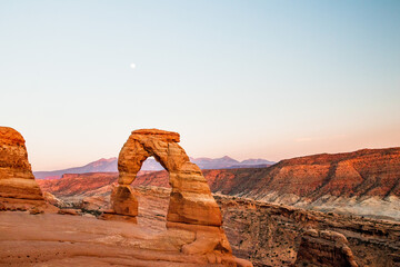 delicate arch at sunset