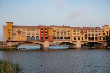 Fototapeta premium Sunset view of the lake landscape of Lake Las Vegas