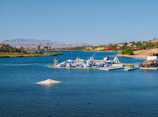 Obraz premium Sunny view of the lake landscape of Lake Las Vegas