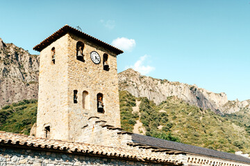 Fototapeta na wymiar View of the monastery of spanish city of Sepoira