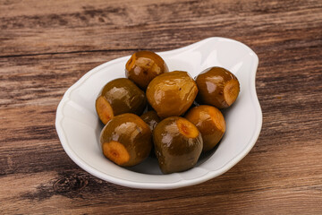 Marinated feijoa in the bowl
