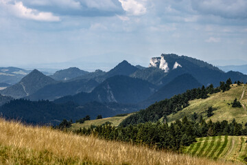 Widok na Trzy Korony w Pieninach © Rafal Kot