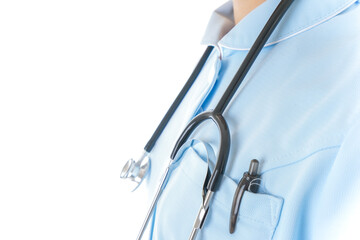 ナース服を着た若い女性看護師