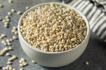 Raw Organic Dry Pearl Barley