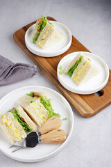 Sandwiches telur mayo or sandwiches egg mayo with lettuce.