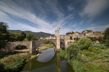 Fototapeta na wymiar The bridge and river Fluvia at Besalu, Girona, Catalonia, Spain