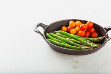 Tomatoes and asparagus 