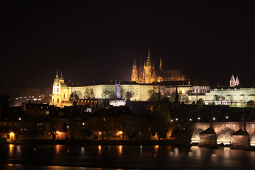 Fototapeta na wymiar Night Prague, castle and Charles bridge