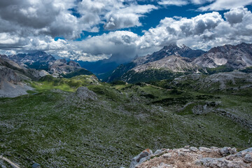 Obraz premium Trekking in the majestic Dolomiti of Alto Adige