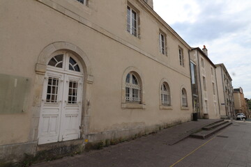 Fototapeta na wymiar Le conservatoire de Poitiers, vue de l'exterieur, ville de Poitiers, departement de la Vienne, France