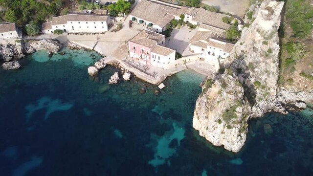 immagine  aerea dell'antica tonnara di Scopello, in Sicilia