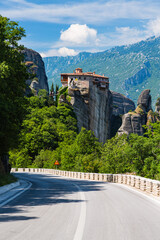 ギリシャ　メテオラのルサヌ修道院