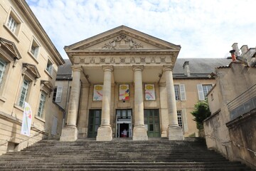 Fototapeta na wymiar Ancien palais de justice, ville de Poitiers, departement de la Vienne, France