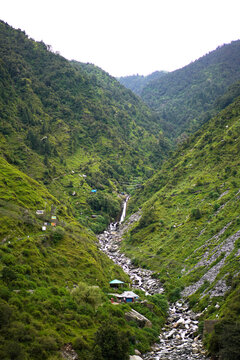 bagsu waterfall