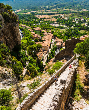 Moustiers Sainte Marie, Provence, Provence Alpes C&ocirc;te d'Azur, France