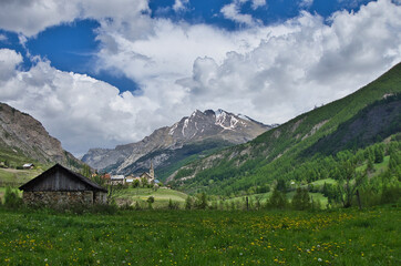 Fototapeta na wymiar Saint Dalmas le Selvage, Alpes du Sud