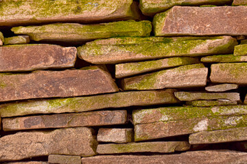 masonry made of flat stones