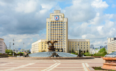 Fototapeta na wymiar Shopping center Stolitsa (Capital). Maxim Tank Pedagogical University. Independence Square in Minsk. Belarus